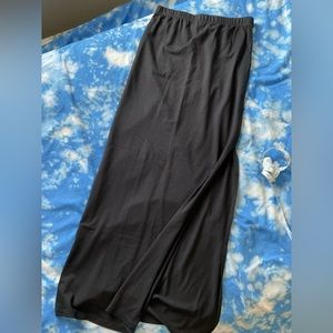 2/$15 Black maxi skirt